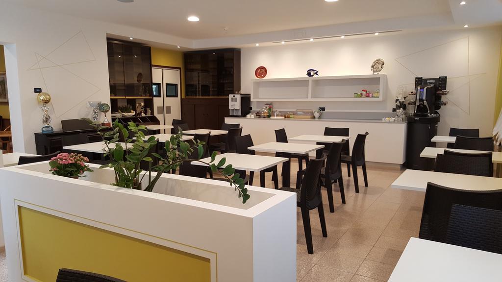 Hotel San Marco Bb Boario Terme Εξωτερικό φωτογραφία